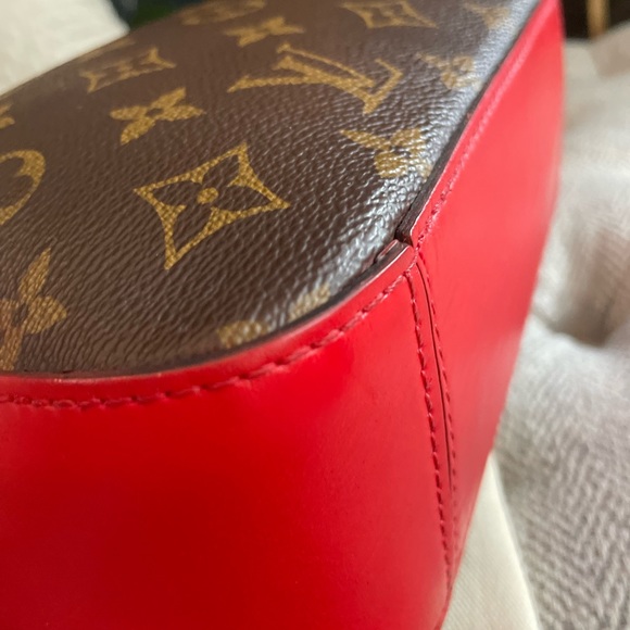 Price is FIrM*Louis Vuitton Saintonge - Picture 8 of 16